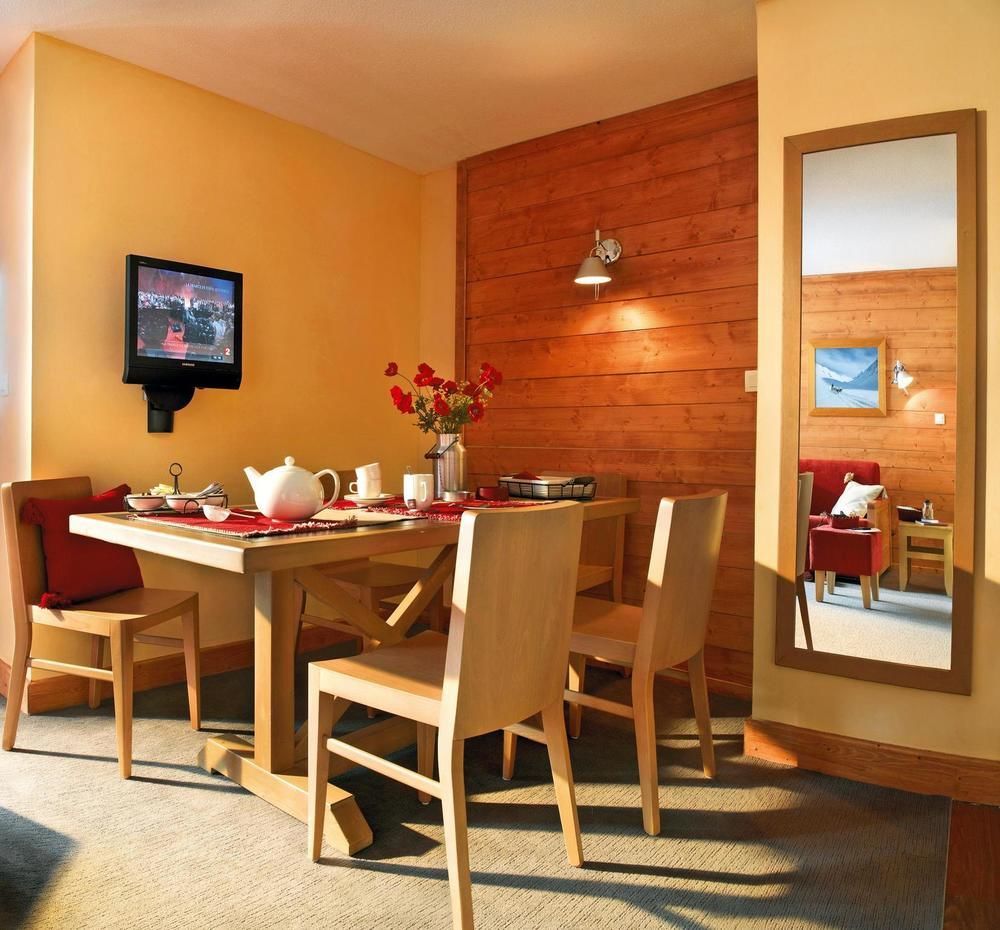 Residence Pierre & Vacances L'Ours Blanc Alpe d'Huez Exterior photo